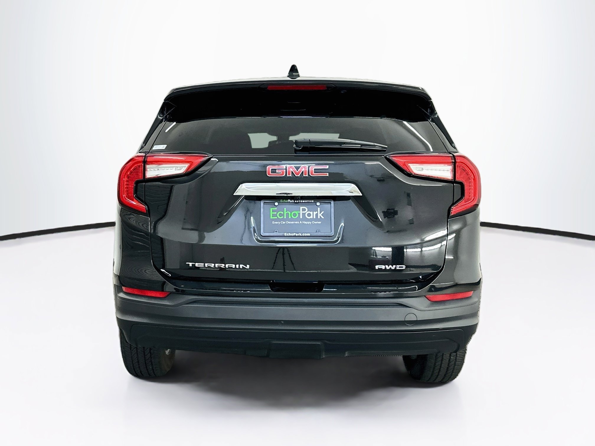 Used 2024 GMC Terrain SLE AWD/4WD image 7