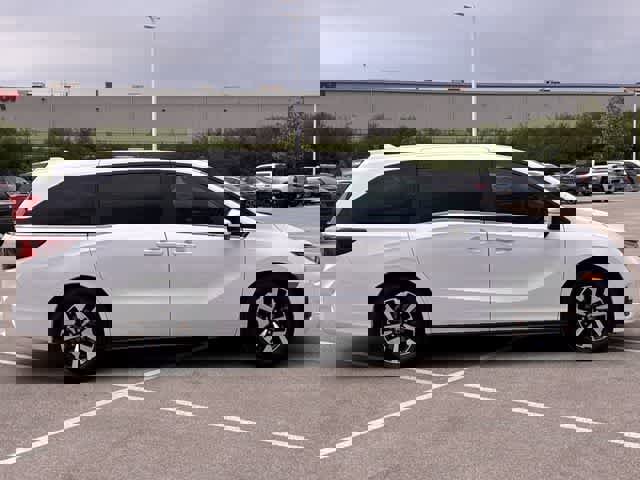 Certified 2026 Honda Odyssey EX-L image 7