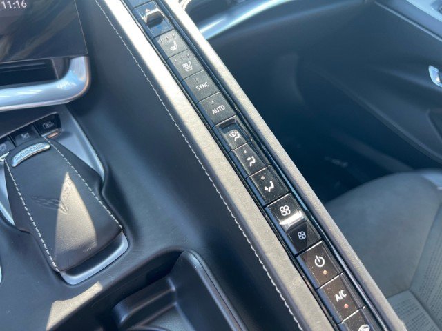 Used 2023 Chevrolet Corvette Stingray Premium Conv w/ Z51 Performance Package image 19