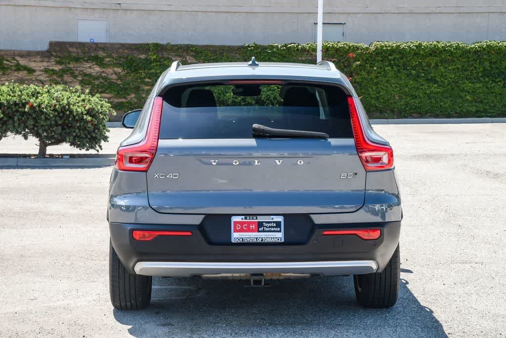 Used 2023 Volvo XC40 B5 Plus AWD/4WD image 8