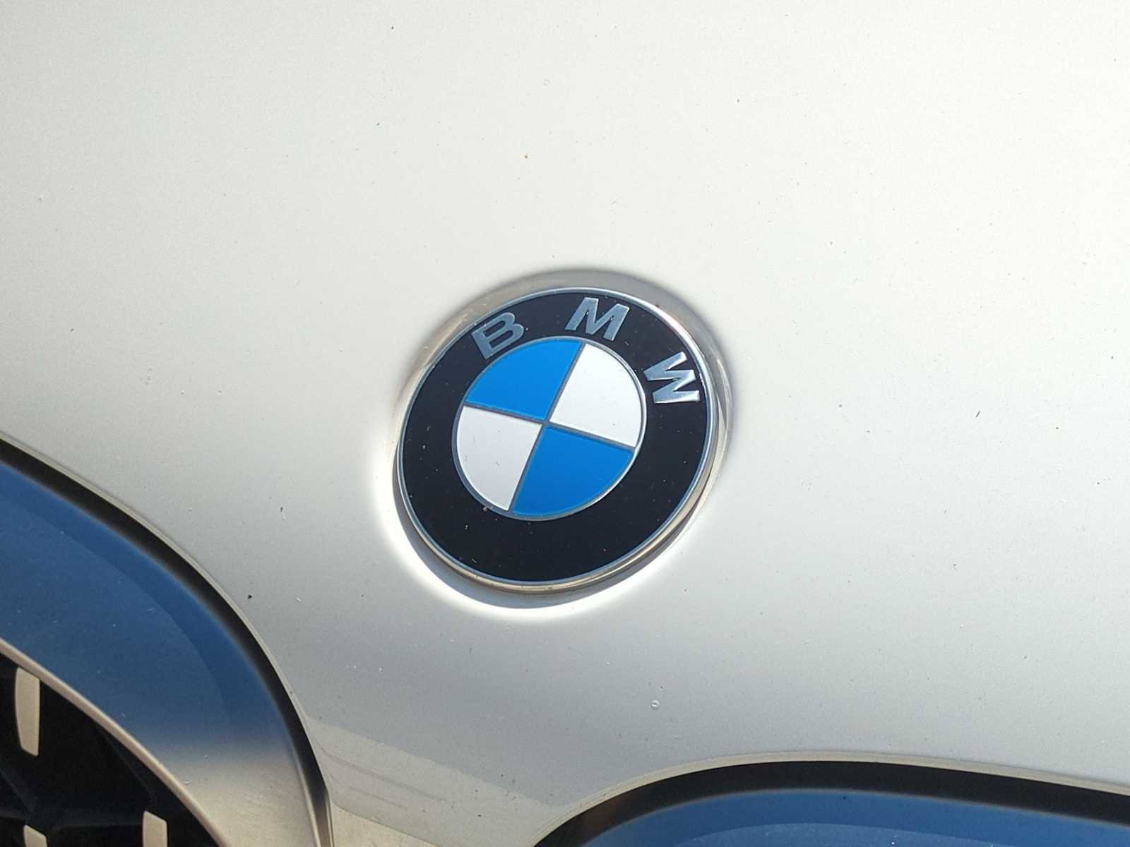 Used 2023 BMW X4 xDrive30i w/ Premium Package image 12