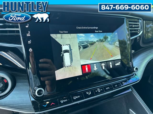 Used 2023 Jeep Wagoneer Series III w/ Convenience Group I image 24