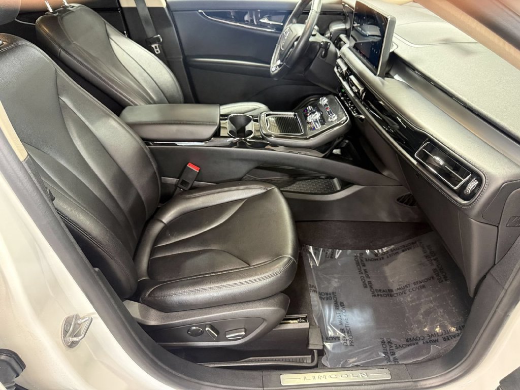 Certified 2023 Lincoln Nautilus AWD image 30