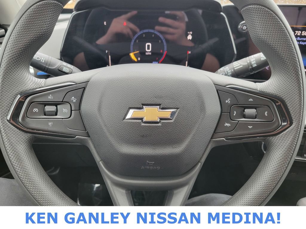 Used 2025 Chevrolet Trax LT image 29