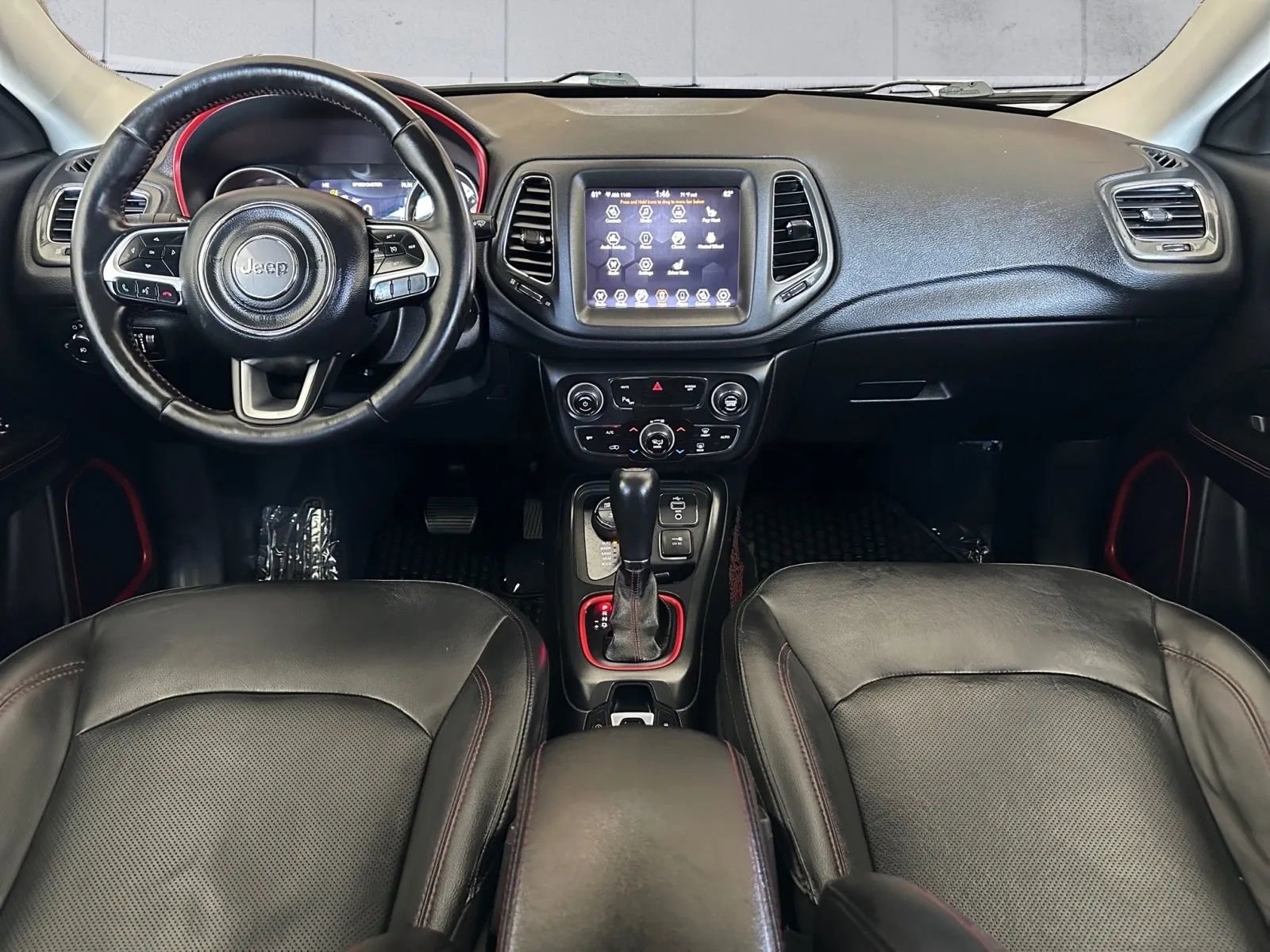 Used 2019 Jeep Compass Trailhawk w/ Leather Interior Group image 12