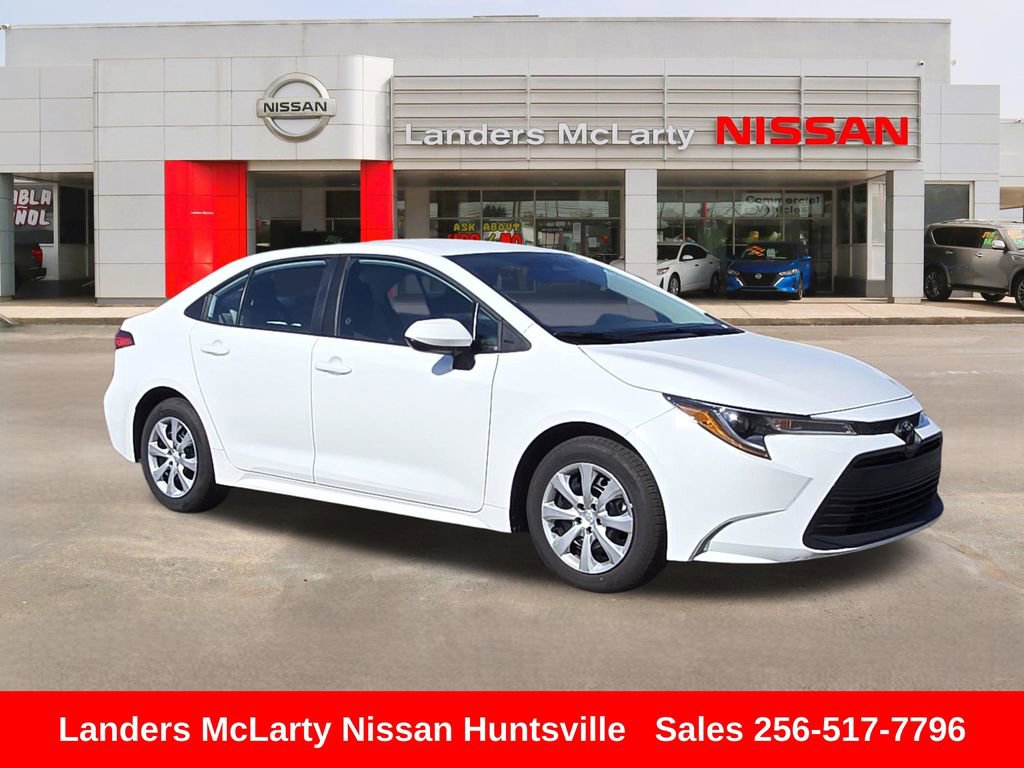 Used 2026 Toyota Corolla LE FWD image 1