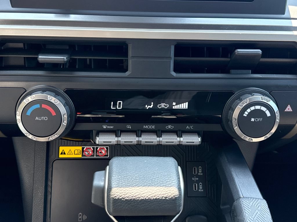 Used 2024 Toyota Tacoma SR5 w/ SR5 Upgrade Package RWD image 24
