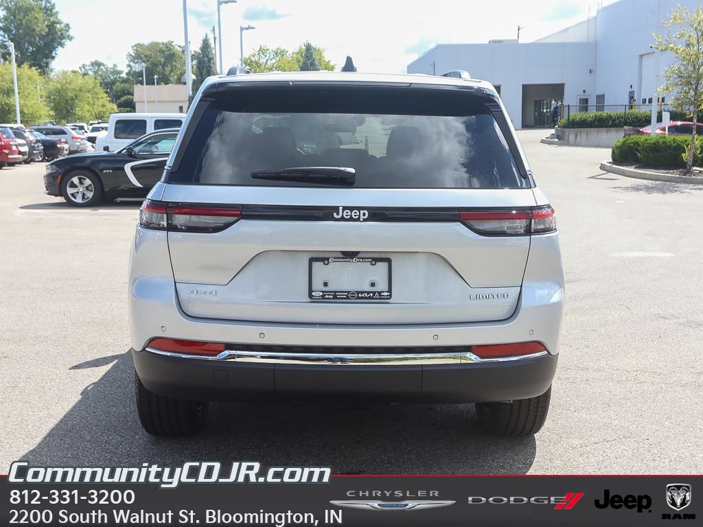 New 2025 Jeep Grand Cherokee Limited AWD/4WD image 7