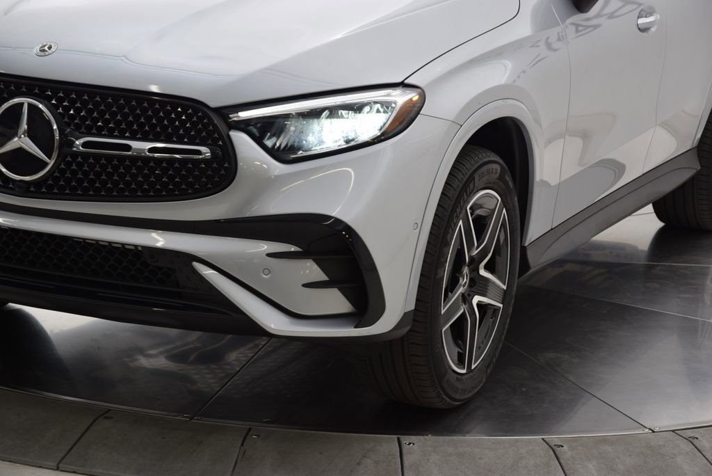 Certified 2026 Mercedes-Benz GLC 300 image 11