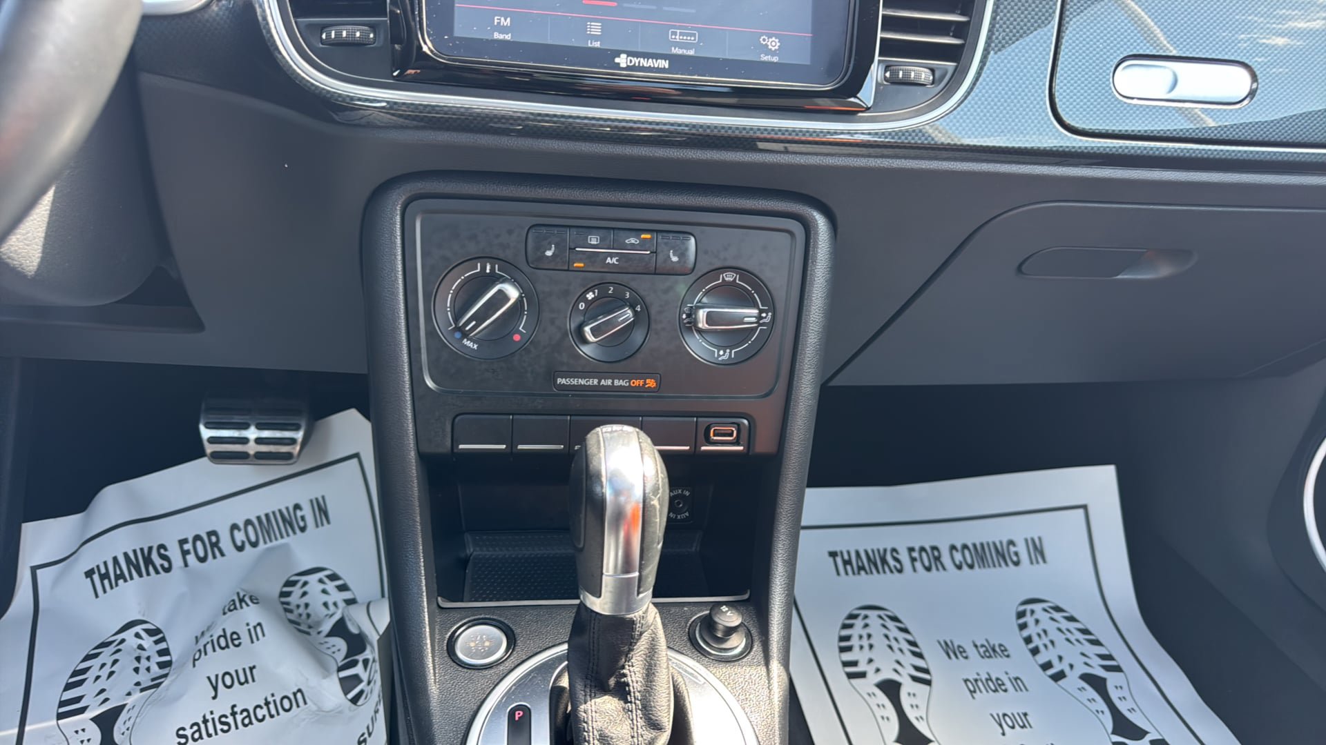 Used 2013 Volkswagen Beetle 2.0T FWD image 27