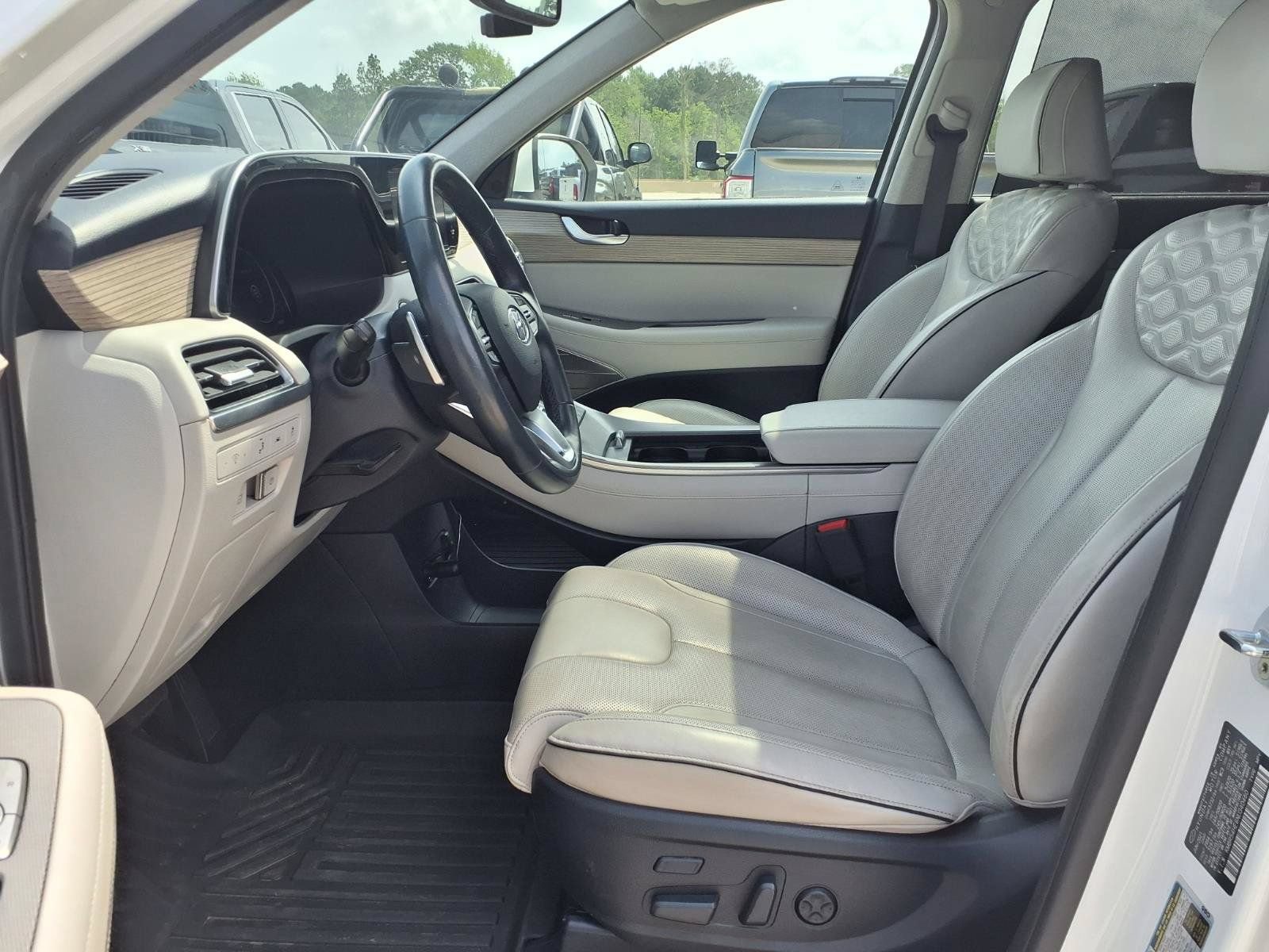 Used 2022 Hyundai Palisade Limited FWD image 16