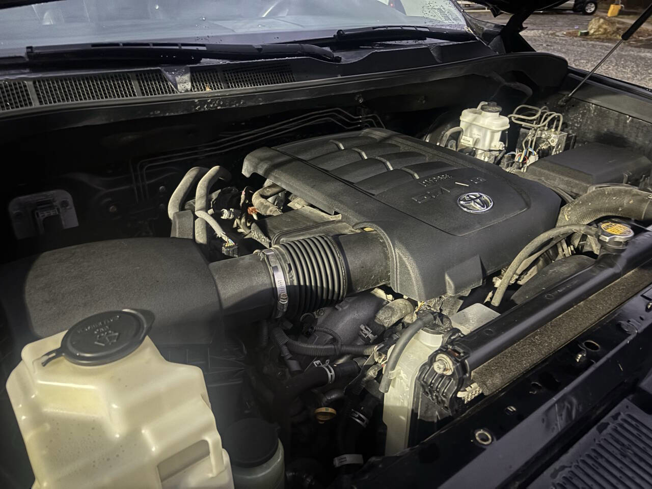 Used 2015 Toyota Tundra Limited image 27