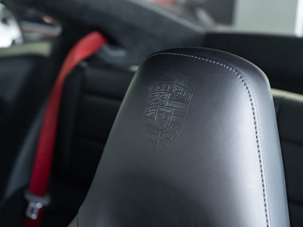 Certified 2016 Porsche 911 Turbo AWD/4WD image 17