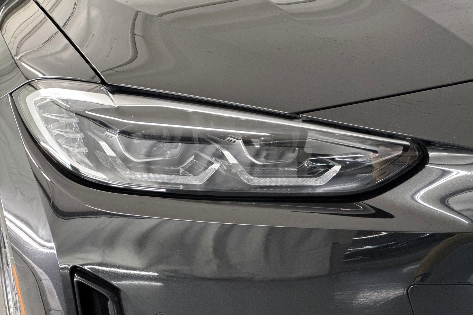 Used 2023 BMW i4 eDrive40 w/ Premium Package RWD image 10