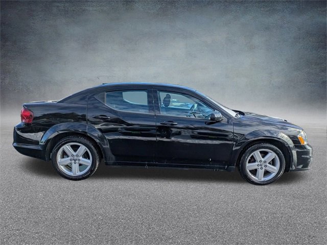 Used 2013 Dodge Avenger SXT image 3