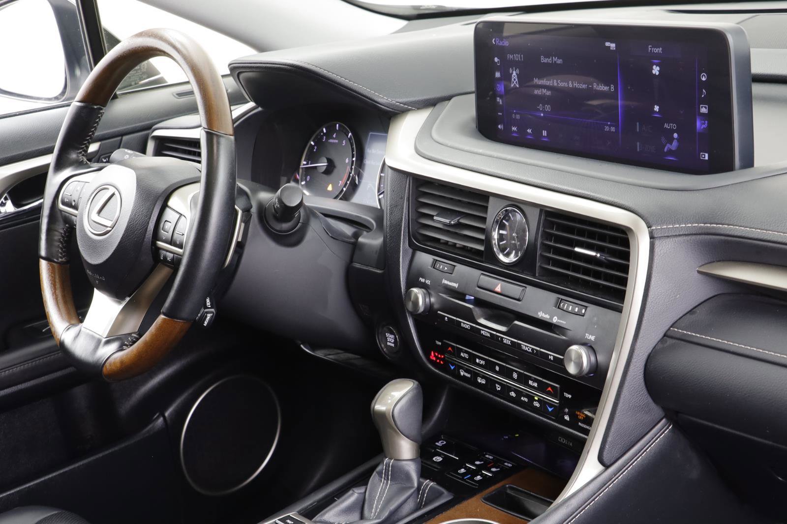 Used 2022 Lexus RX 350L Premium image 21