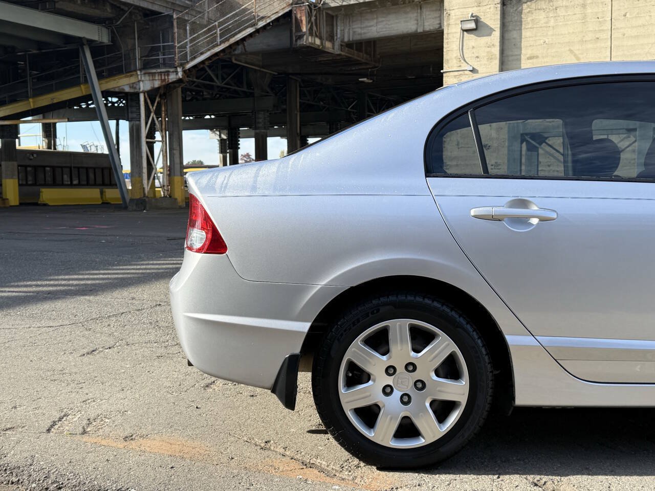 Used 2010 Honda Civic LX image 21