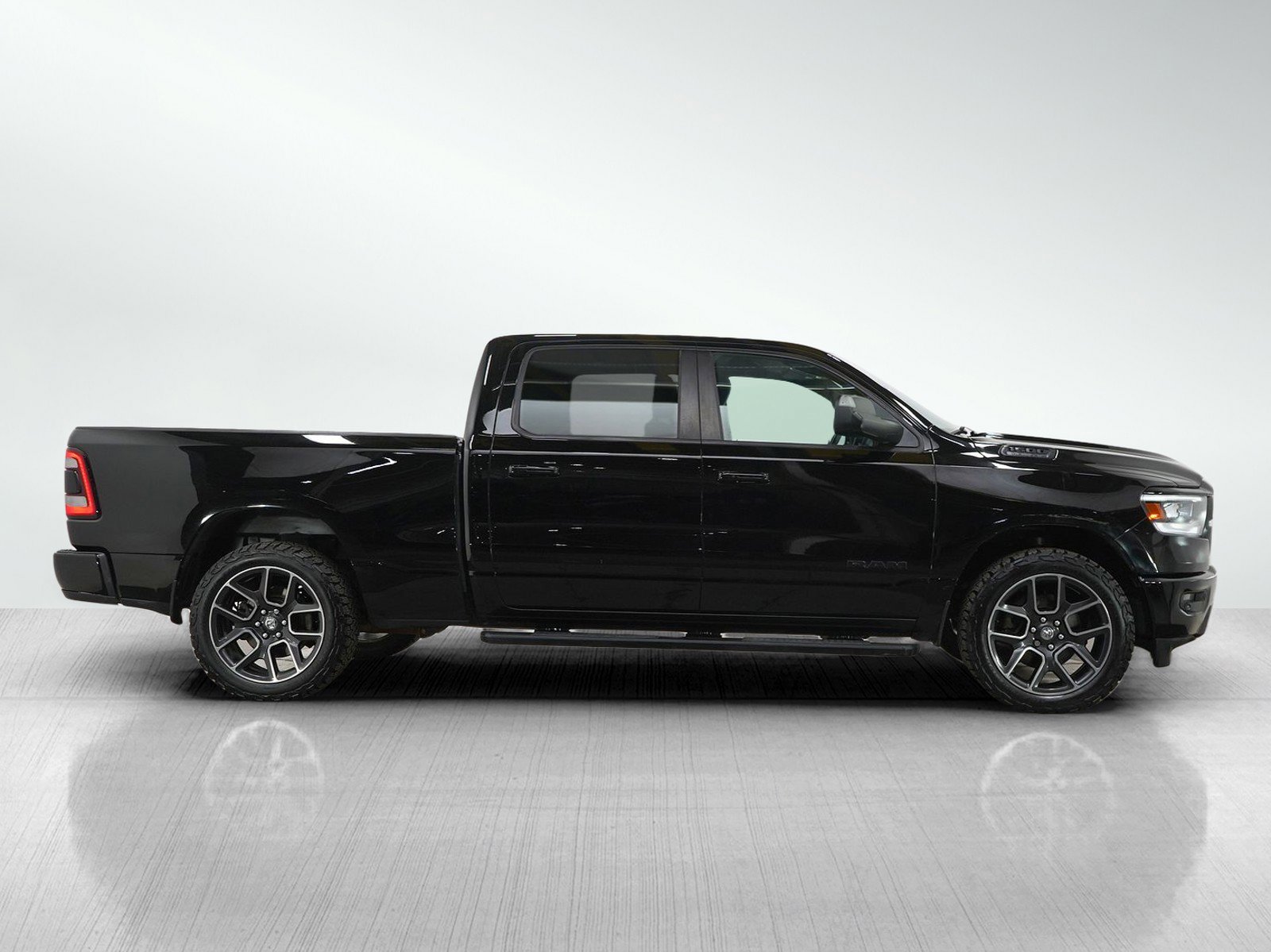Used 2020 RAM 1500 Sport w/ Level 2 Equipment Group AWD/4WD image 6
