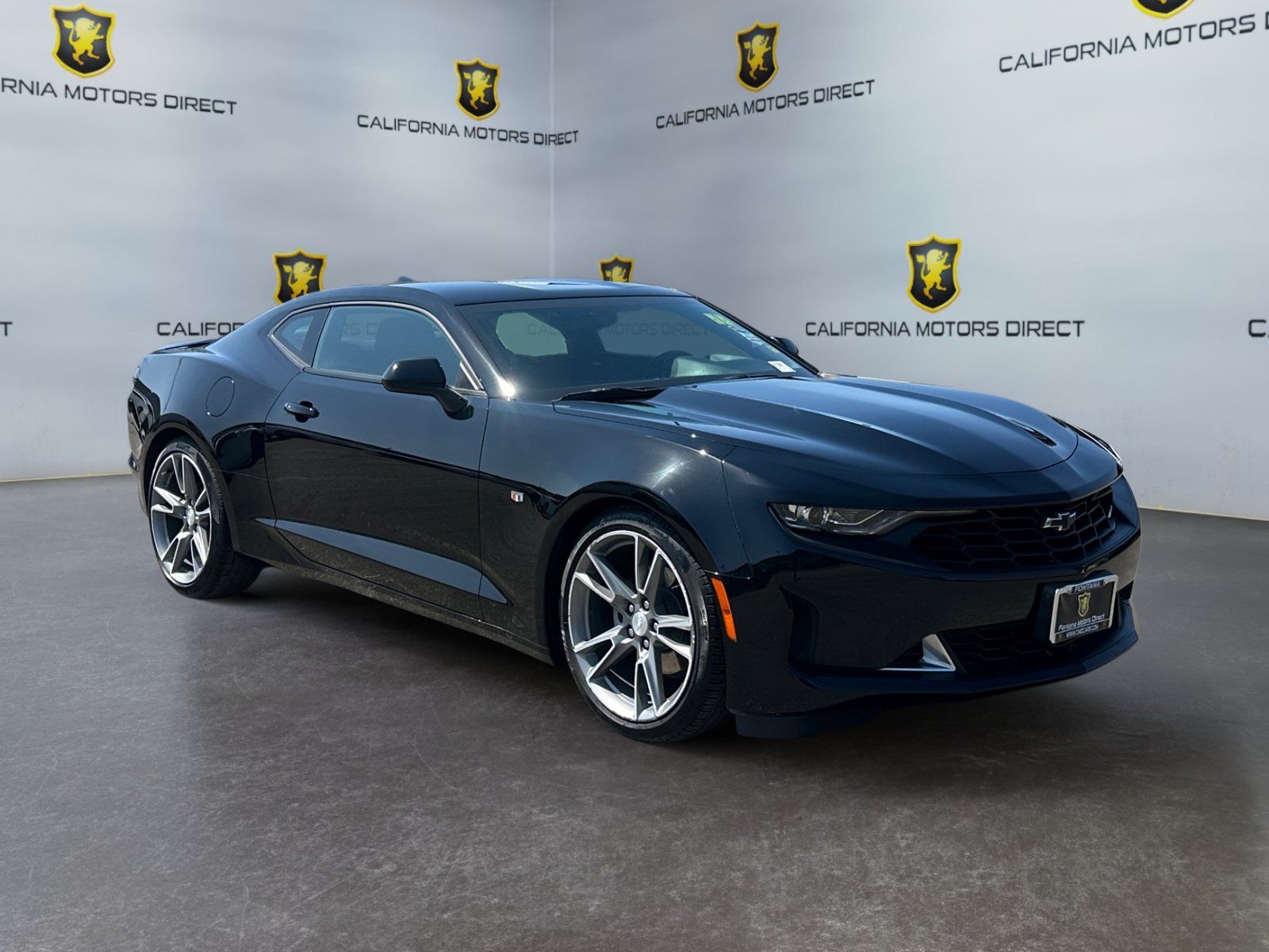 Used 2022 Chevrolet Camaro LT w/ RS Package RWD image 7