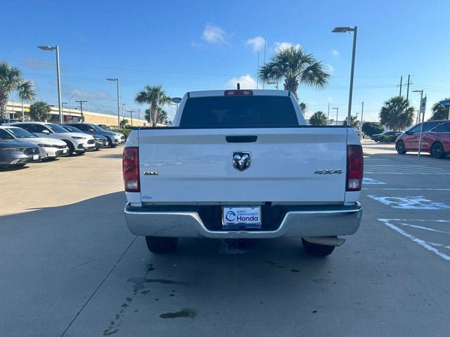 Used 2022 RAM 1500 Classic SLT w/ Electronics Group AWD/4WD image 5
