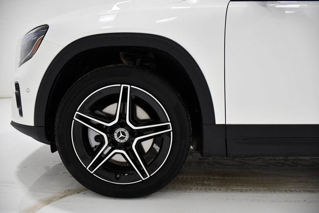 New 2026 Mercedes-Benz GLB 250 4MATIC image 6
