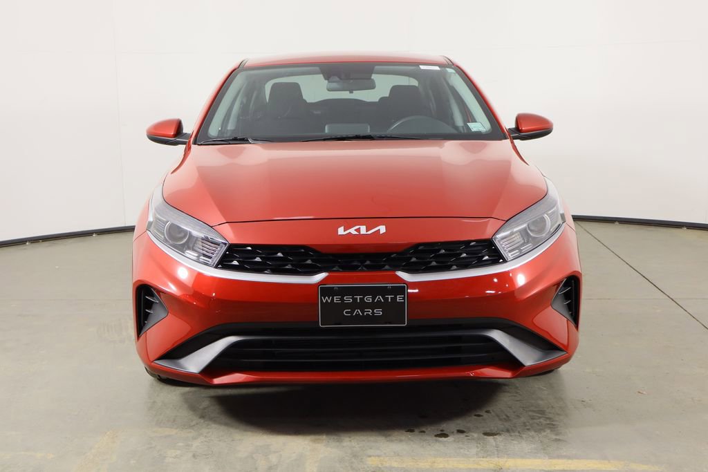 Used 2024 Kia Forte LXS image 2