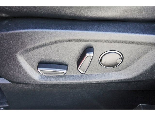 Used 2019 Ford Edge Titanium image 27