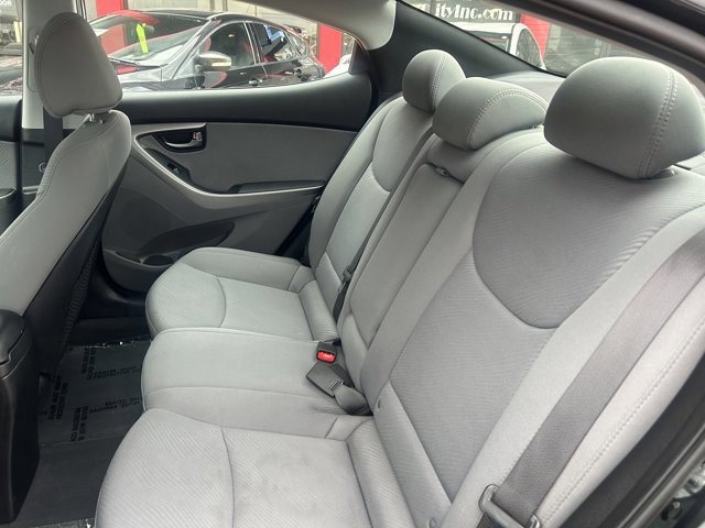 Used 2013 Hyundai Elantra GLS w/ Preferred Pkg FWD image 18
