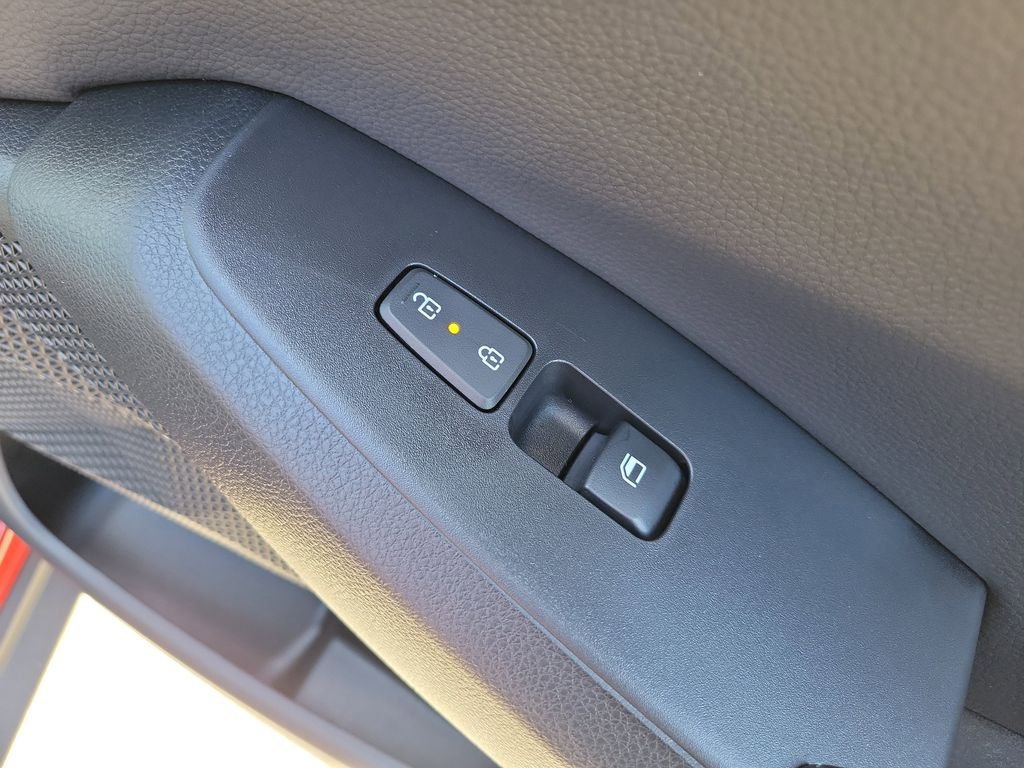 New 2026 Kia Seltos S FWD image 11