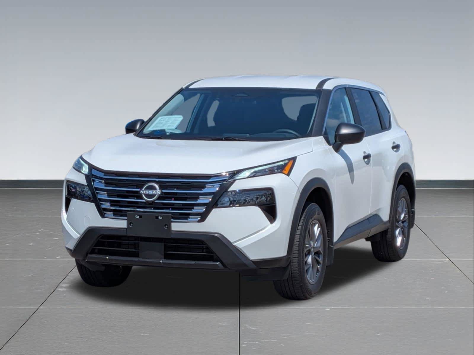 Used 2025 Nissan Rogue S AWD/4WD image 9