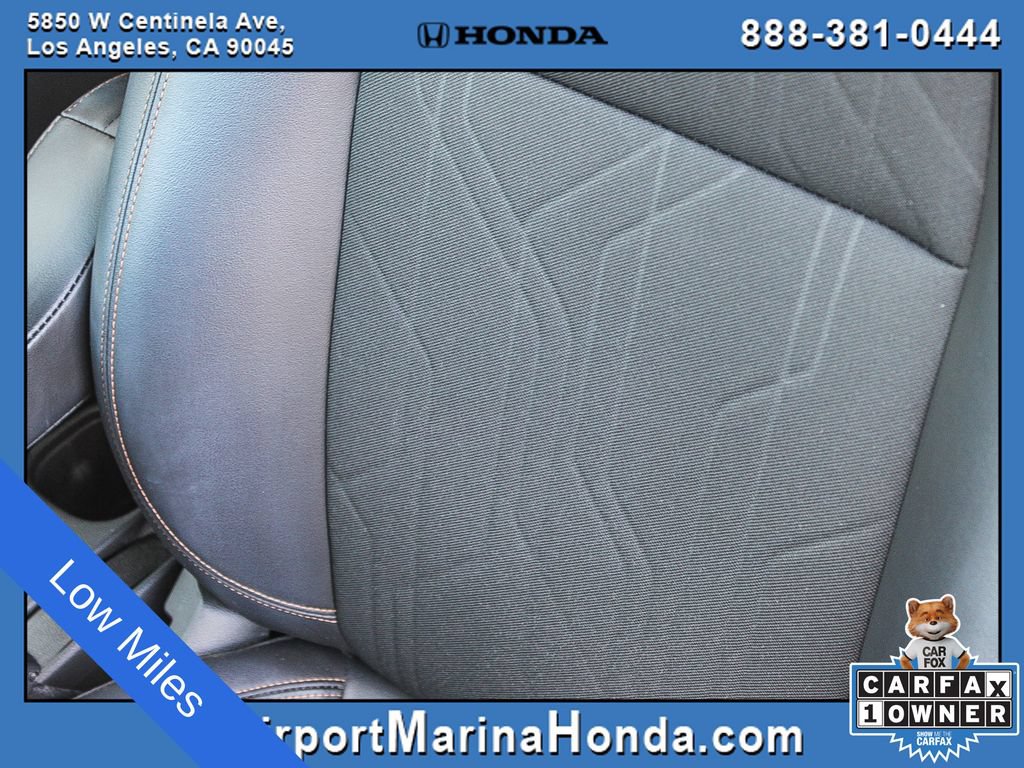 Used 2022 Chevrolet Trax LT w/ LT Convenience Package FWD image 26