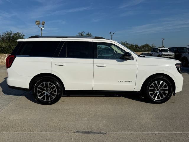 Used 2025 Ford Expedition Platinum AWD/4WD image 4