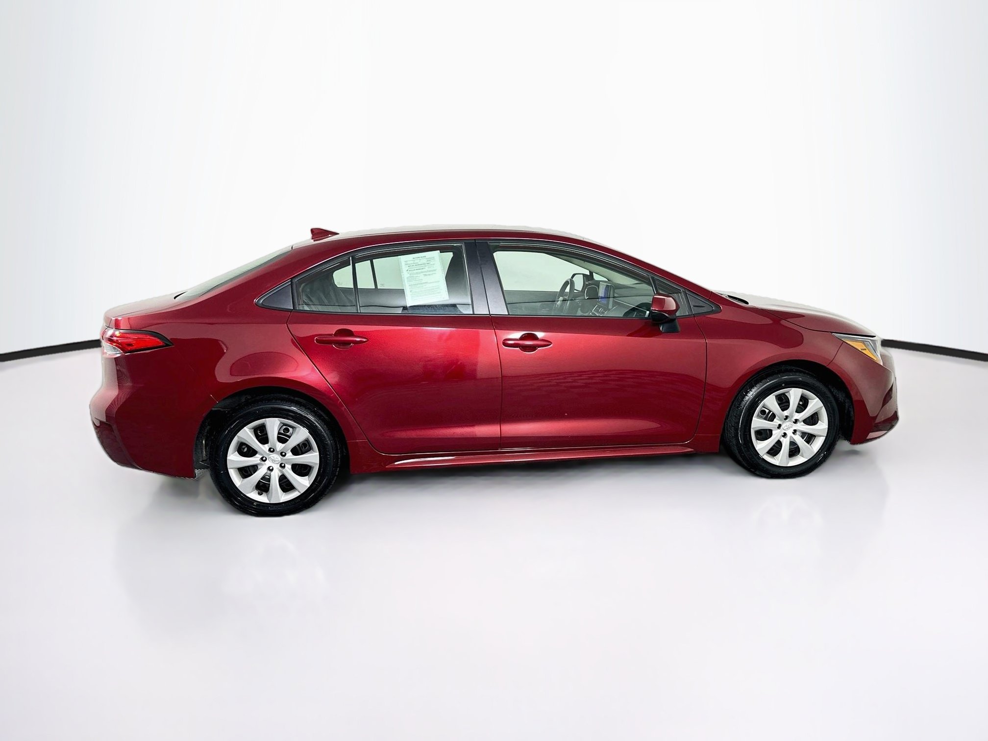 Used 2025 Toyota Corolla LE FWD image 10