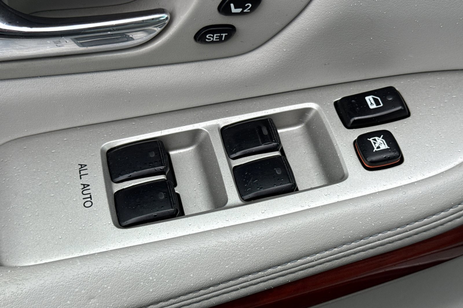 Used 2004 Lexus RX 330 AWD image 13