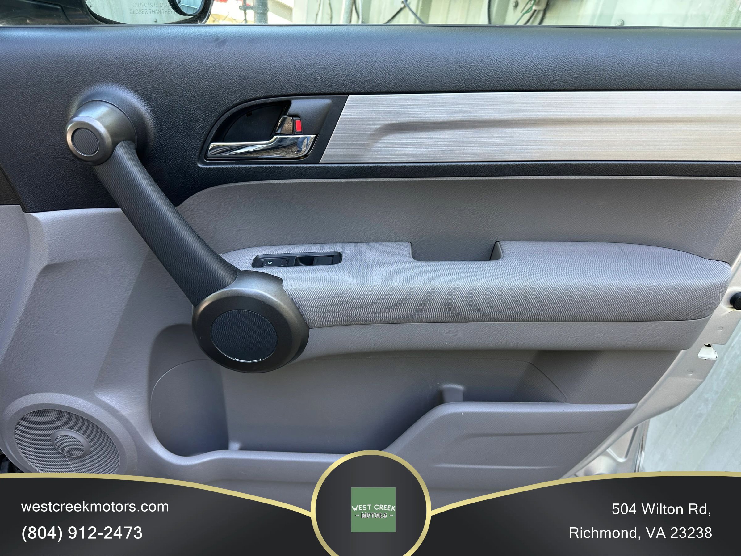 Used 2011 Honda CR-V LX image 17