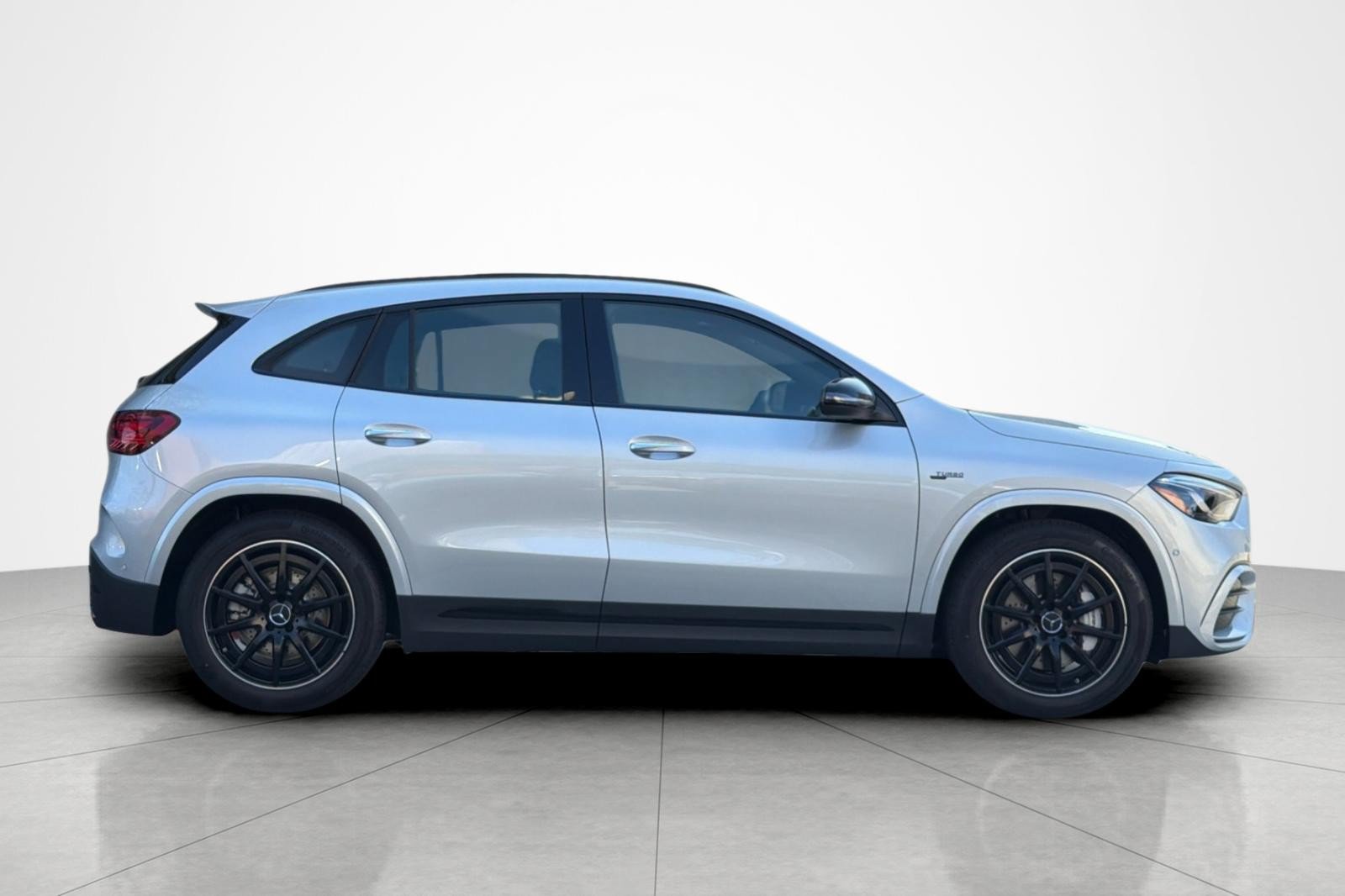 New 2026 Mercedes-Benz GLA 35 AMG 4MATIC image 6