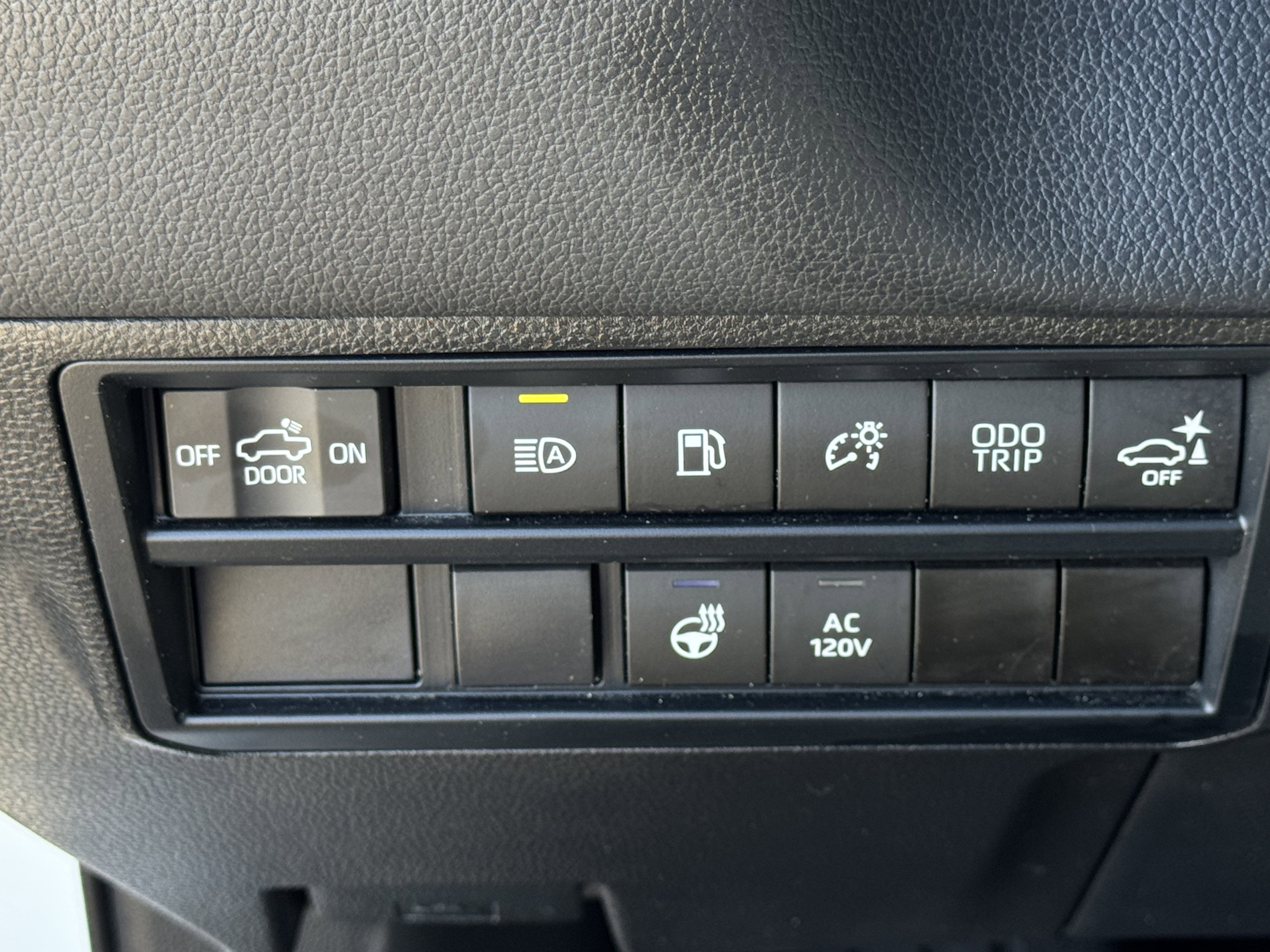 Used 2024 Toyota Tundra Limited image 22