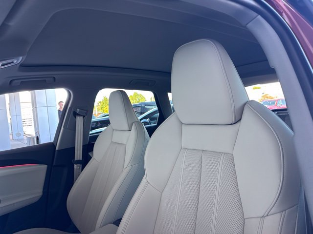 Used 2025 Audi Q5 Prestige AWD/4WD image 12