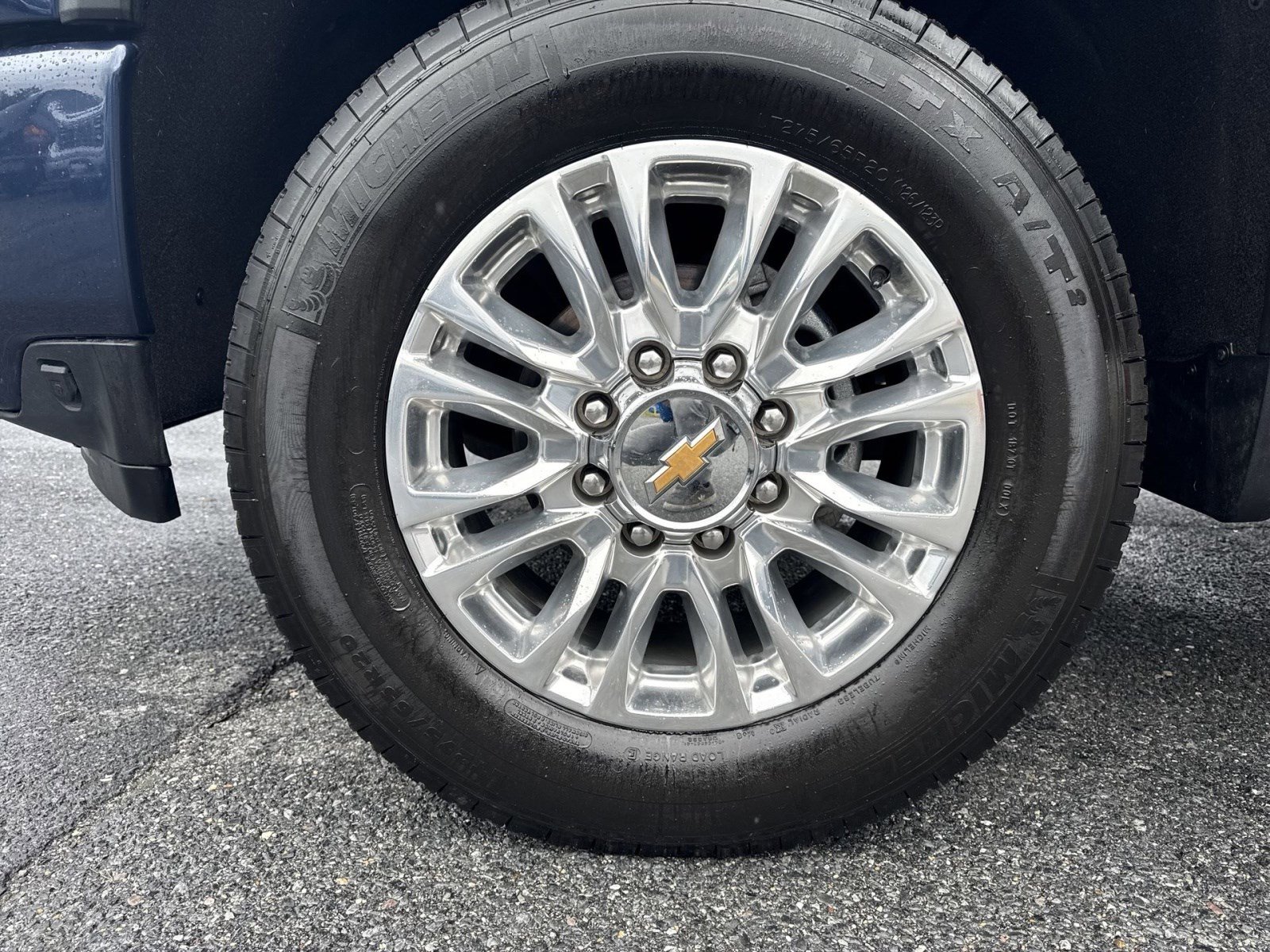Used 2022 Chevrolet Silverado 2500 High Country w/ Z71 Off-Road Package AWD/4WD image 12