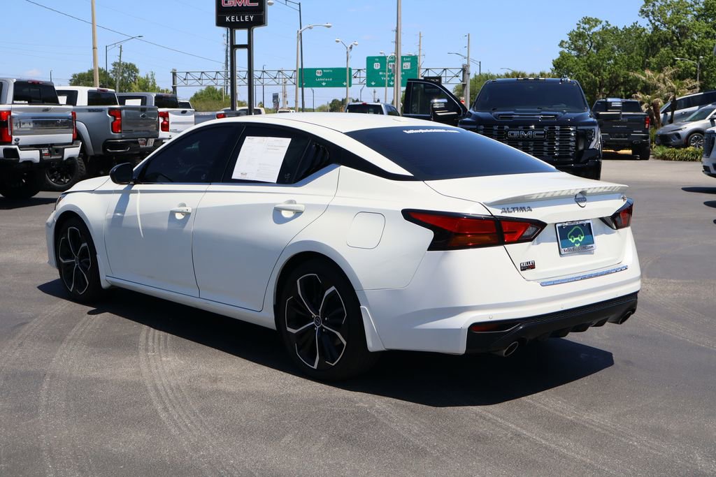 Used 2023 Nissan Altima 2.5 SR w/ SR Premium Package image 7