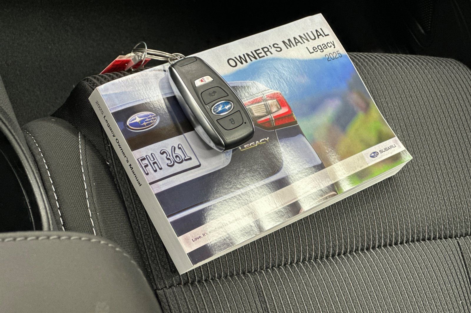 Used 2025 Subaru Legacy Premium AWD/4WD image 12