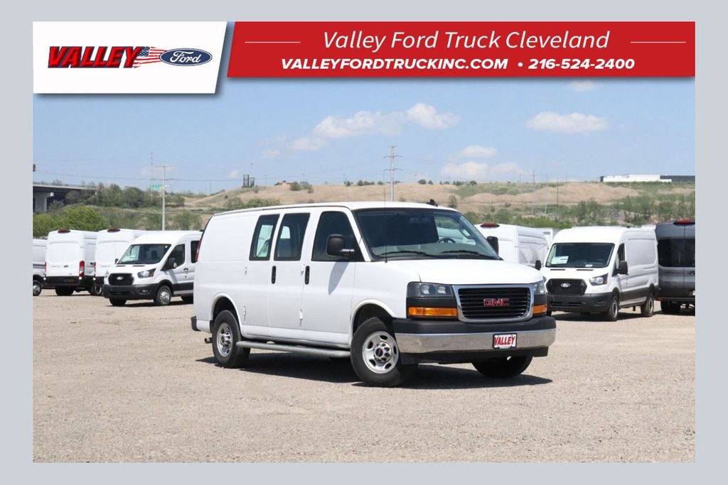 Used 2024 GMC Savana 2500 w/ Driver Convenience Package RWD image 1