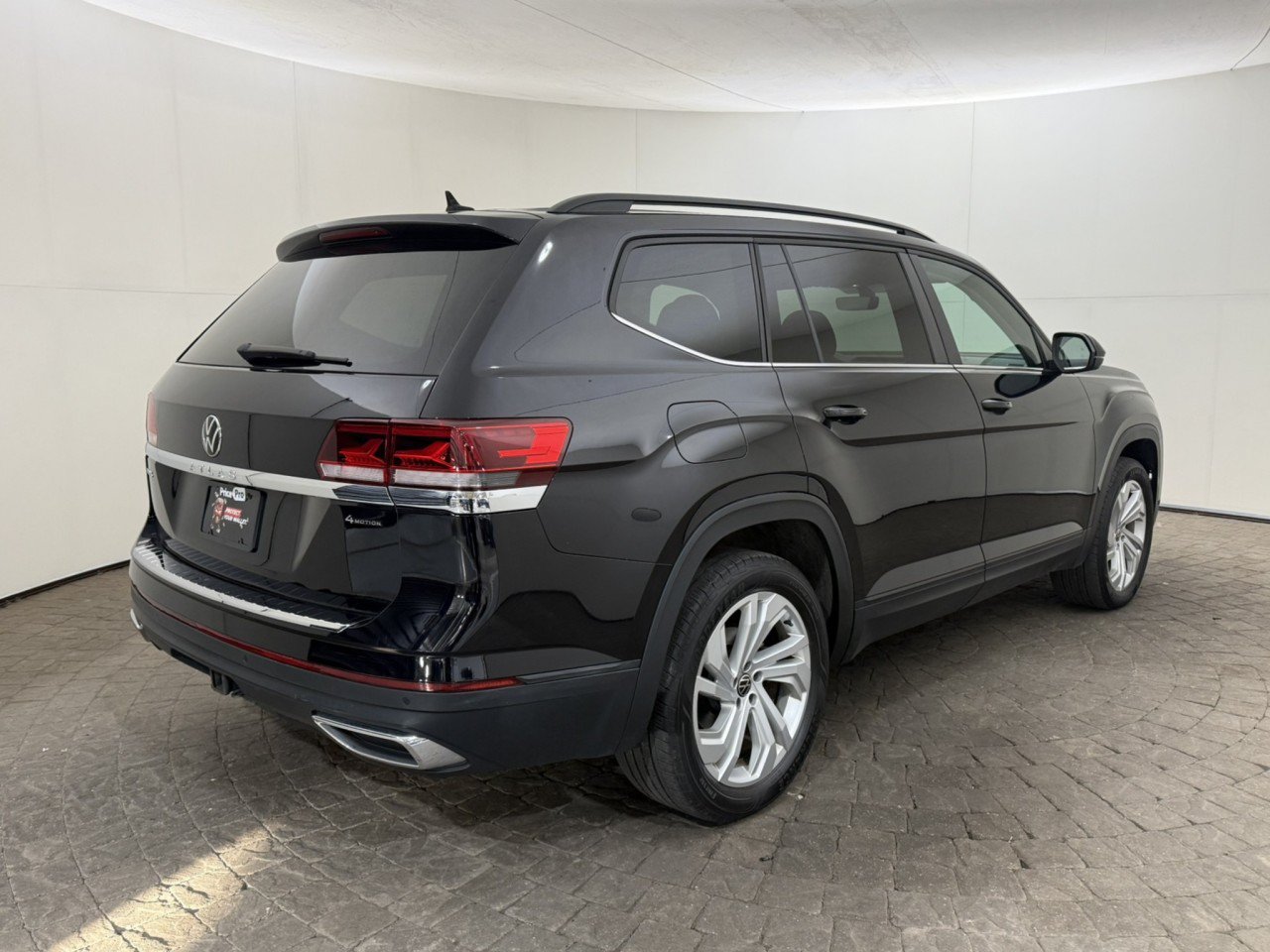 Used 2023 Volkswagen Atlas SE AWD/4WD image 9