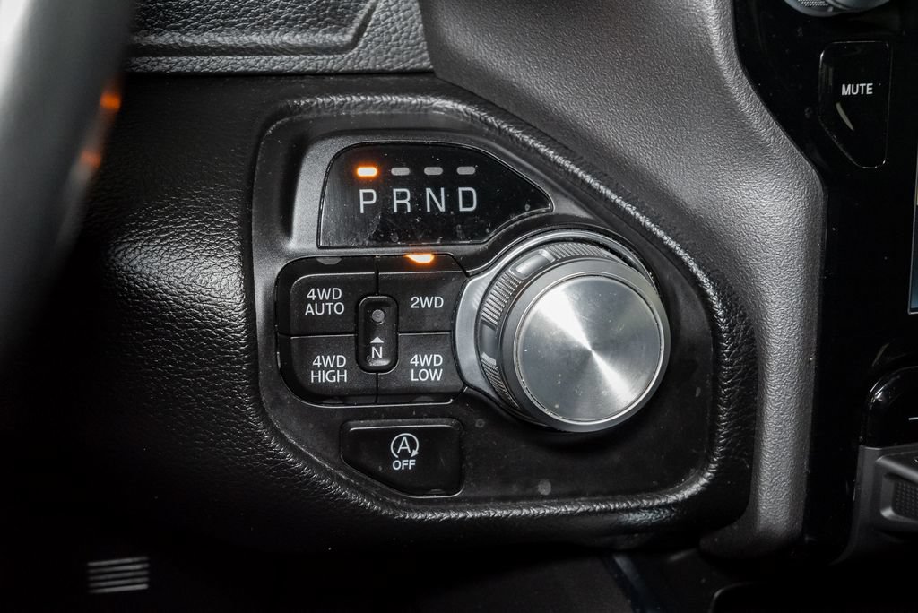 Used 2024 RAM 1500 Laramie AWD/4WD image 19