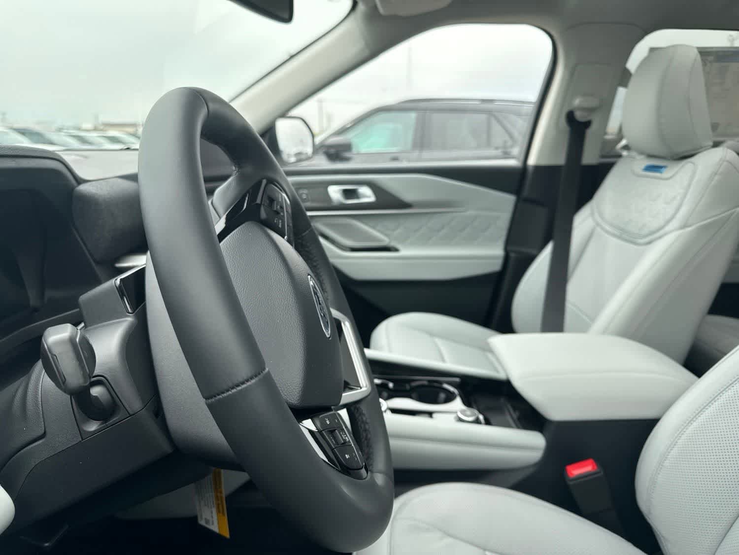 New 2026 Ford Explorer Platinum AWD/4WD image 32