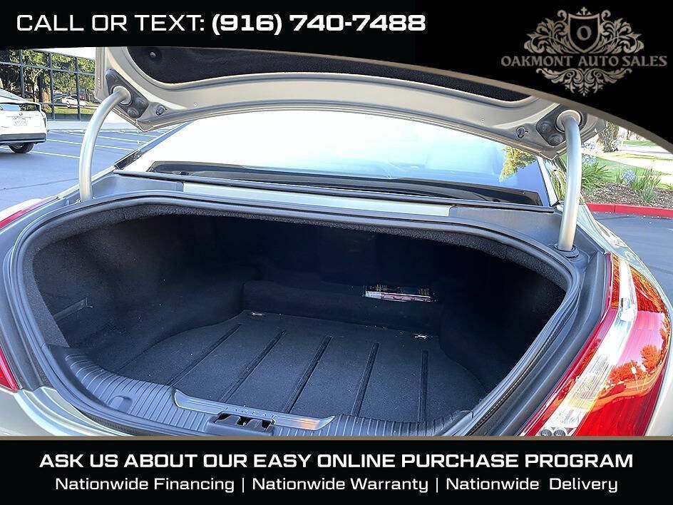 Used 2011 Jaguar XJ RWD image 17