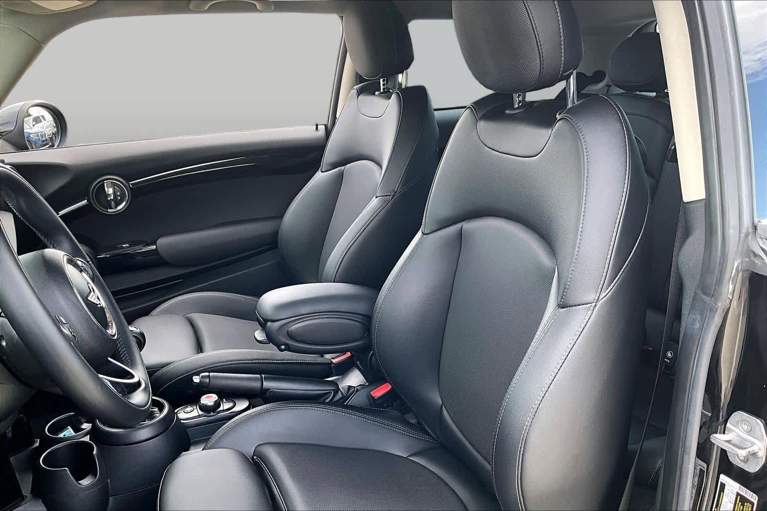 Used 2018 MINI Cooper S FWD image 7