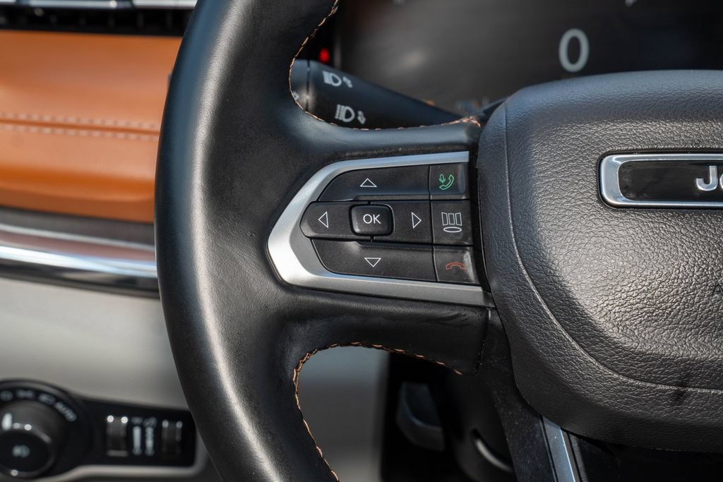 Used 2022 Jeep Compass Limited w/ Elite Group AWD/4WD image 28