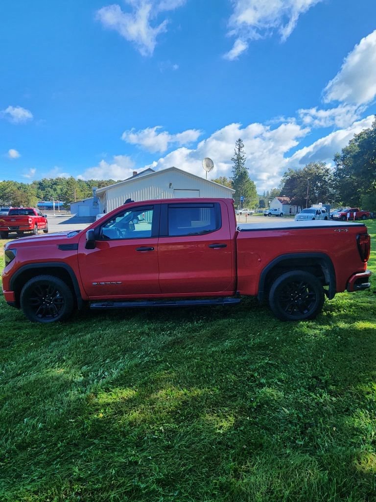 Used 2023 GMC Sierra 1500 Pro w/ Graphite Edition AWD/4WD image 6