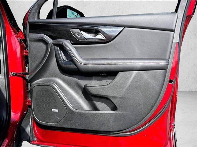 Used 2024 Chevrolet Blazer RS FWD image 19